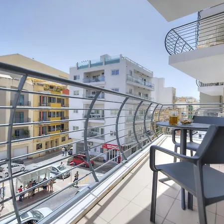 Centrally Located And Tastefully Furnished One Bedroom Ckni1-1 Gzira